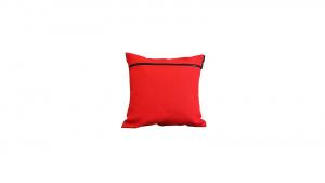 Sur tous vos mobiliers, qu&rsquo;ils soient int&eacute;rieurs ou ext&eacute;rieurs, nos coussins d&eacute;co trouveront tous une place.

Con&ccedil;us